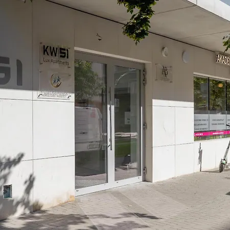 Lux Krakow Apartment With Parking & Ac Just 1,5 Km From Main Square By Renters Prestige-3